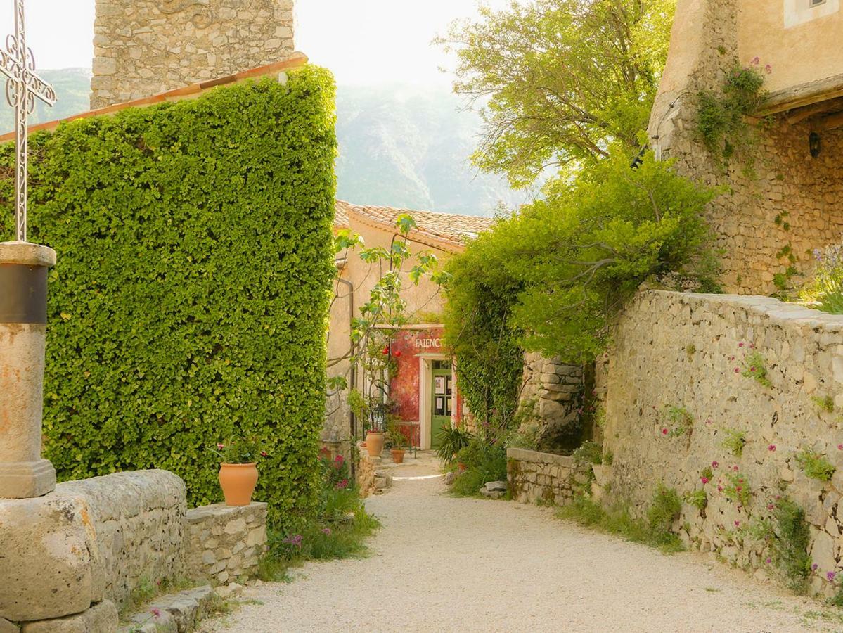 Chateau Des Gipieres Bij De Mont Ventoux مونتبرو - ليس بينز المظهر الخارجي الصورة