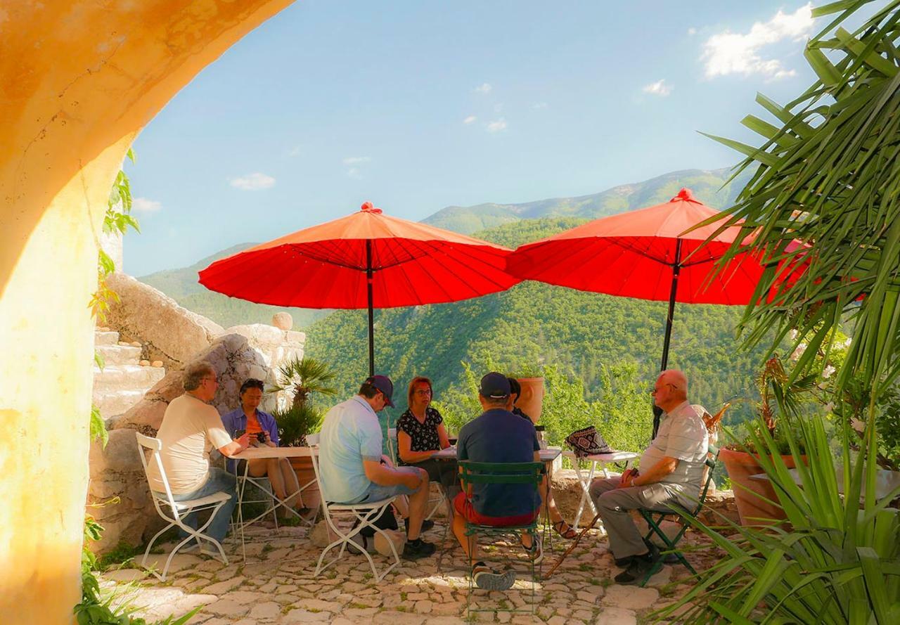 Chateau Des Gipieres Bij De Mont Ventoux مونتبرو - ليس بينز المظهر الخارجي الصورة